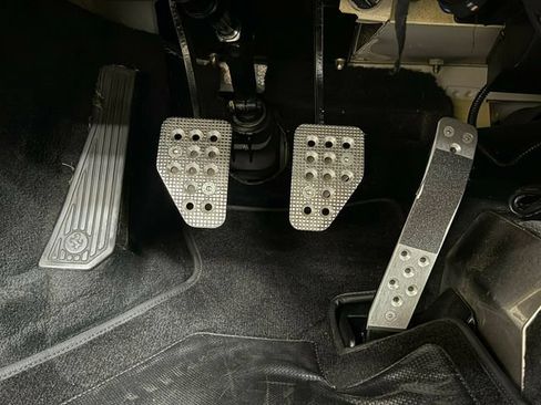 Used 1995 Ferrari F355 Berlinetta RWD image 50