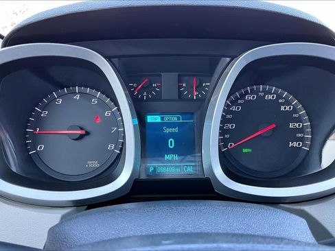 Used 2015 Chevrolet Equinox LS image 25