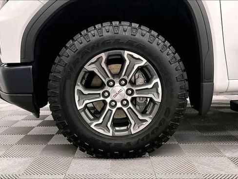 Used 2023 GMC Sierra 1500 Pro w/ Pro Value Package AWD/4WD image 10