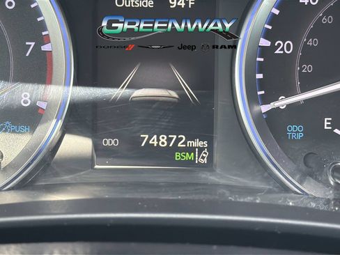 Used 2019 Toyota Highlander Limited Platinum FWD image 33