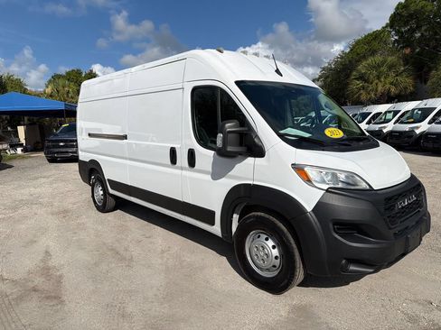 Used 2023 RAM ProMaster 2500 FWD image 10