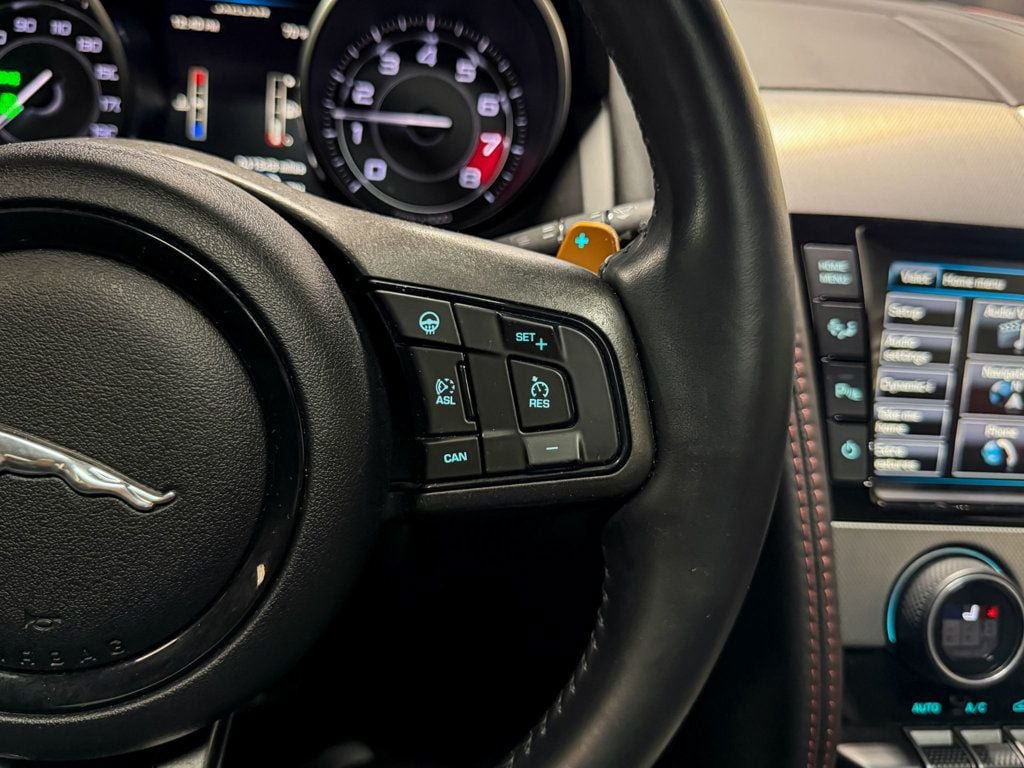 Used 2015 Jaguar F-TYPE R RWD image 47
