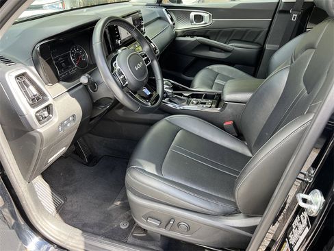 Used 2022 Kia Sorento SX image 7