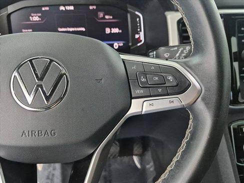 Used 2023 Volkswagen Atlas Cross Sport SE w/ Panoramic Sunroof Package FWD image 20