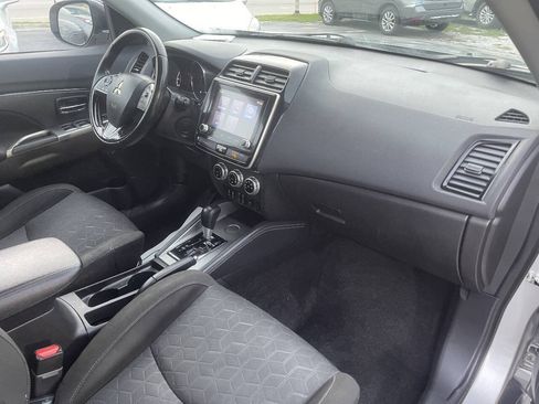 Used 2020 Mitsubishi Outlander Sport SE FWD image 22