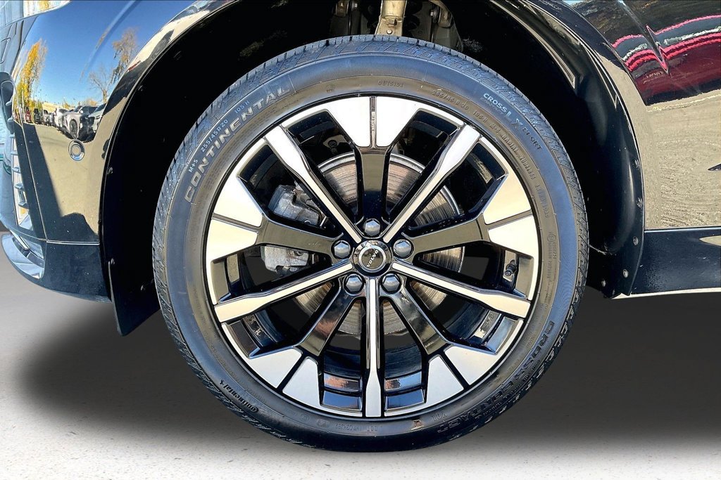 Used 2026 Volvo XC60 B5 Plus w/ Protection Package Premier AWD/4WD image 34