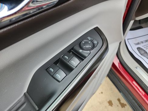 Used 2017 GMC Acadia SLT AWD/4WD image 15