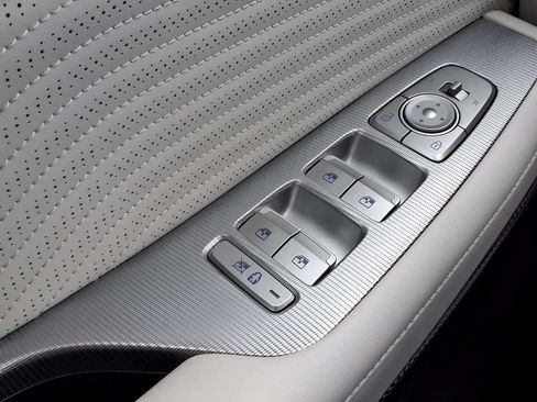Used 2024 Hyundai Palisade Calligraphy FWD image 14