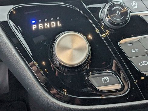 New 2026 Chrysler Voyager LX image 21