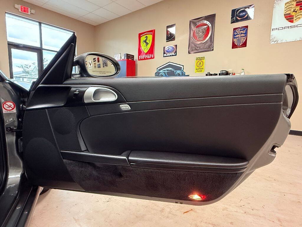 Used 2008 Porsche Boxster RWD image 26