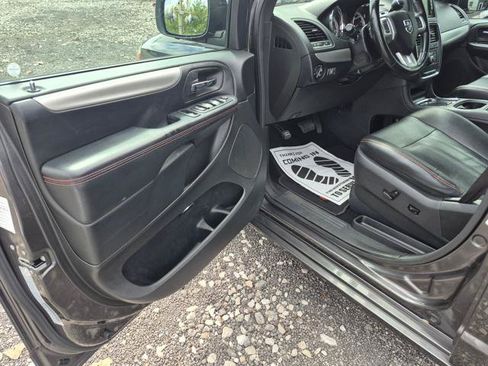 Used 2019 Dodge Grand Caravan GT FWD image 8