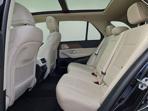 Used 2024 Mercedes-Benz GLE 350 4MATIC image 14