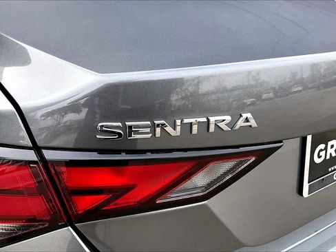 Used 2023 Nissan Sentra SV image 29