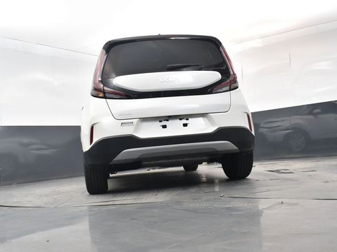 Used 2024 Kia Soul LX image 22