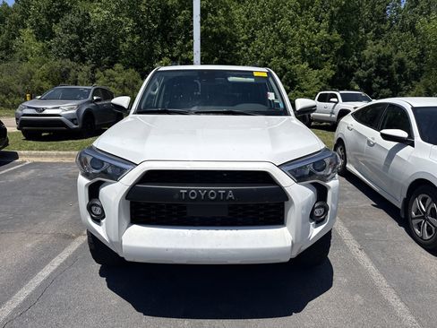 Used 2024 Toyota 4Runner SR5 Premium w/ Moonroof Package AWD/4WD image 2