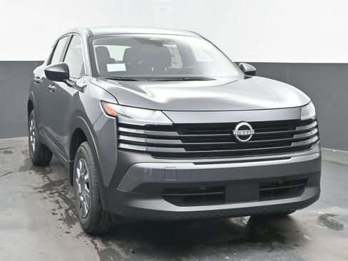 New 2026 Nissan Kicks S image 2