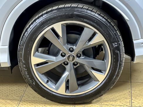 Certified 2023 Audi Q4 e-tron Premium Plus w/ Premium Plus AWD/4WD image 26