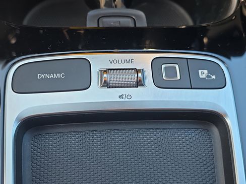 Certified 2025 Mercedes-Benz GLA 250 image 16