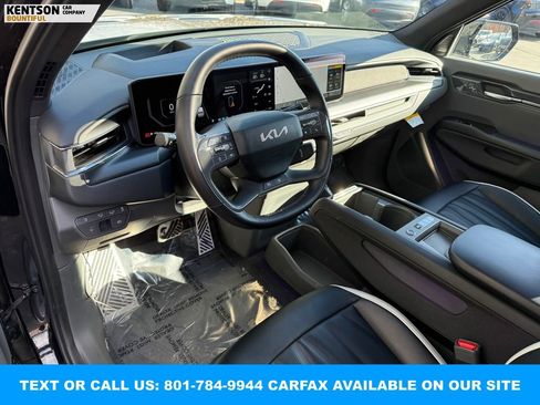 Used 2025 Kia EV9 GT-Line image 32