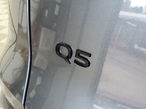 New 2025 Audi Q5 Prestige image 17