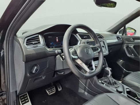 Used 2023 Volkswagen Tiguan SE R-Line AWD/4WD image 12