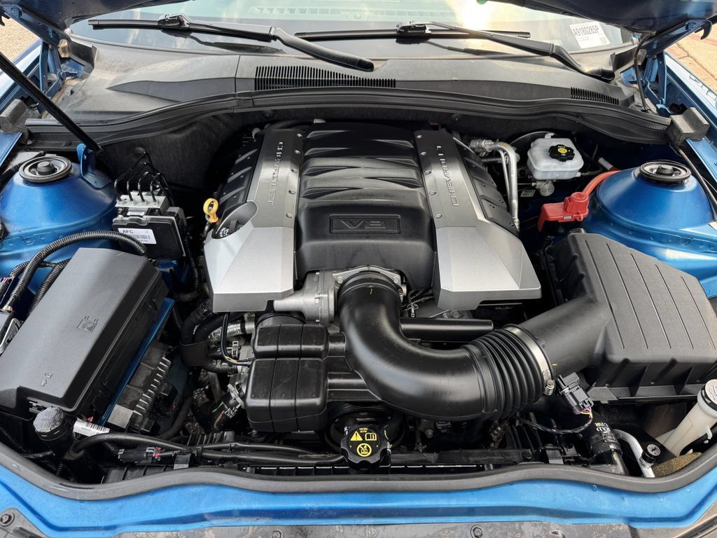 Used 2010 Chevrolet Camaro SS w/ RS Package RWD image 12