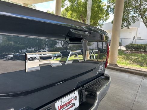 New 2025 RAM 2500 Limited image 25