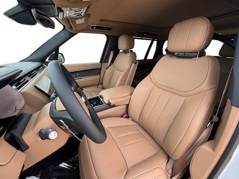 New 2026 Land Rover Range Rover Long Wheelbase SE AWD/4WD image 11