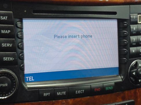 Used 2008 Mercedes-Benz E 550 4MATIC Sedan image 28