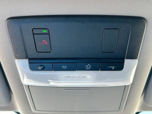 Certified 2023 Nissan Rogue SV image 36