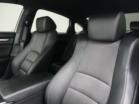 Used 2020 Honda Accord Sport image 11