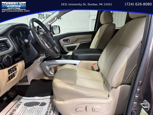 Used 2017 Nissan Titan SV AWD/4WD image 14