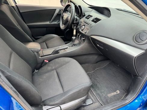 Used 2012 MAZDA MAZDA3 i Touring FWD image 16