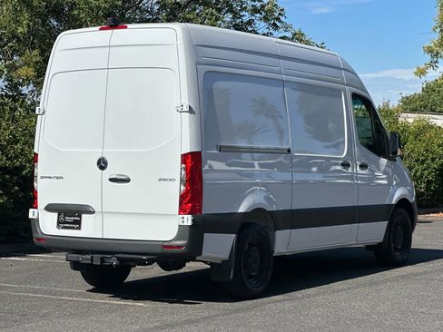 New 2025 Mercedes-Benz Sprinter 2500 image 3