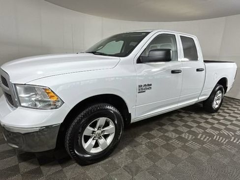 Used 2024 RAM 1500 Classic SLT AWD/4WD image 6