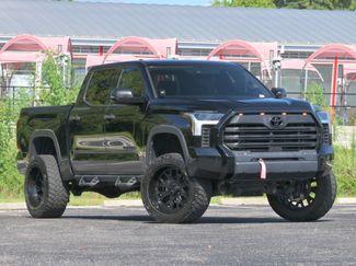 Used 2022 Toyota Tundra SR5 w/ SR5 Convenience Package AWD/4WD video 2