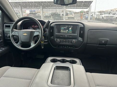 Used 2018 Chevrolet Silverado 1500 Custom w/ Custom Value Package image 14