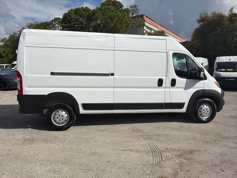 Used 2023 RAM ProMaster 2500 FWD image 9