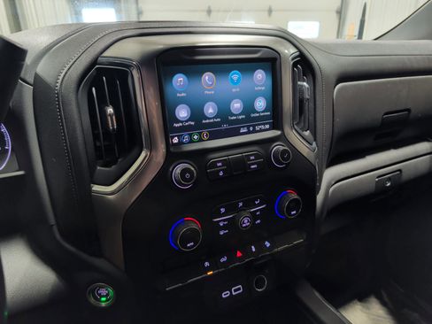 Used 2022 Chevrolet Silverado 1500 RST image 10