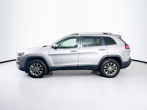 Used 2020 Jeep Cherokee Latitude Plus AWD/4WD image 4