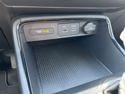 Used 2025 Honda CR-V EX image 25