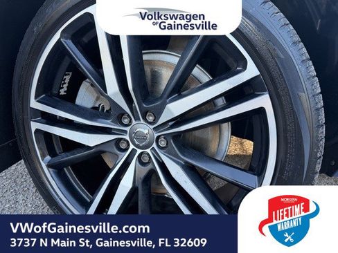 Used 2019 Volvo XC60 T6 R-Design w/ Protection Package Premier image 29