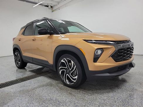 Used 2024 Chevrolet TrailBlazer RS w/ Convenience Package image 2