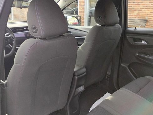 Used 2023 Chevrolet Bolt EUV LT FWD image 14