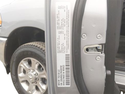 Used 2024 RAM 2500 Big Horn image 18