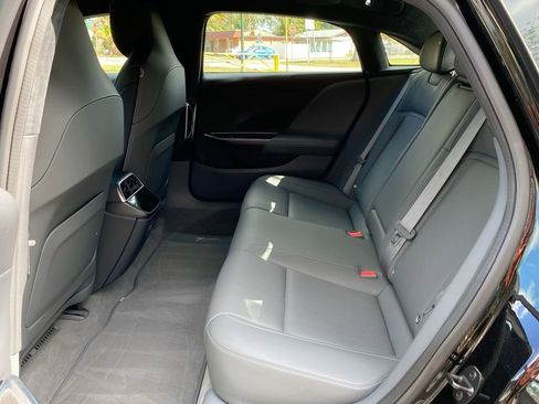 Used 2024 Lucid Air Pure image 41