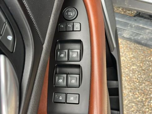 Used 2020 Cadillac Escalade Premium Luxury w/ Escalade Sport Edition image 5