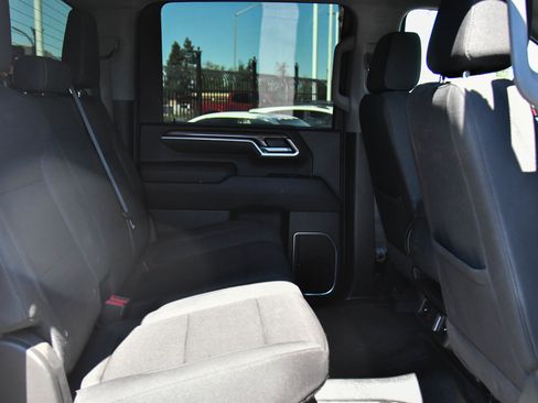 Used 2025 Chevrolet Silverado 2500 LT image 45