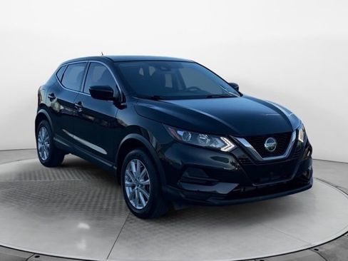 Used 2022 Nissan Rogue Sport S image 1