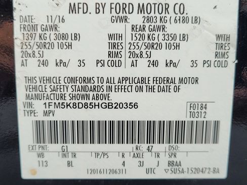 Used 2017 Ford Explorer XLT w/ Equipment Group 202A AWD/4WD image 11